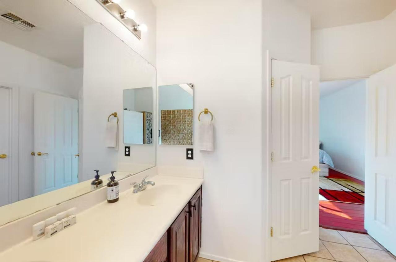 New! Stunning Peaceful Peoria Home - Very Close To Sports Complex Buitenkant foto