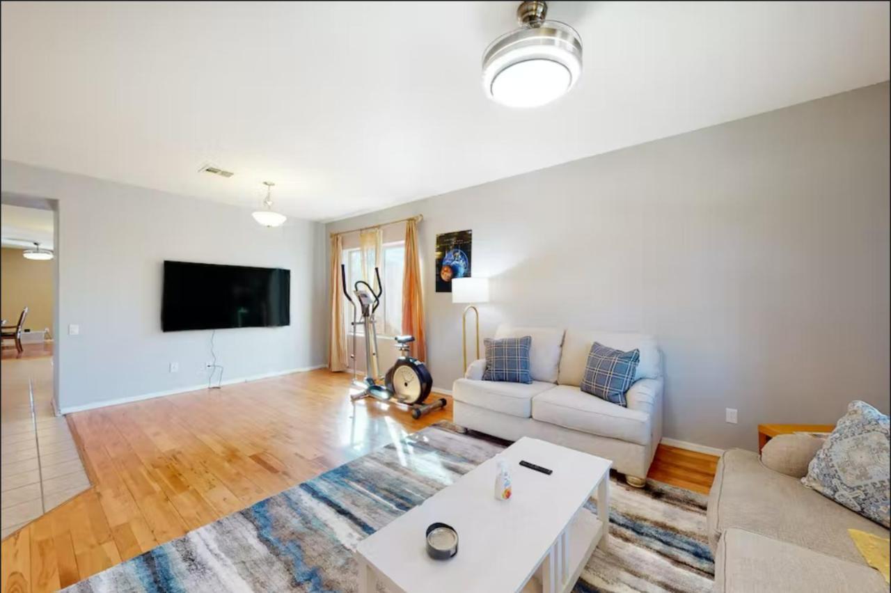 New! Stunning Peaceful Peoria Home - Very Close To Sports Complex Buitenkant foto